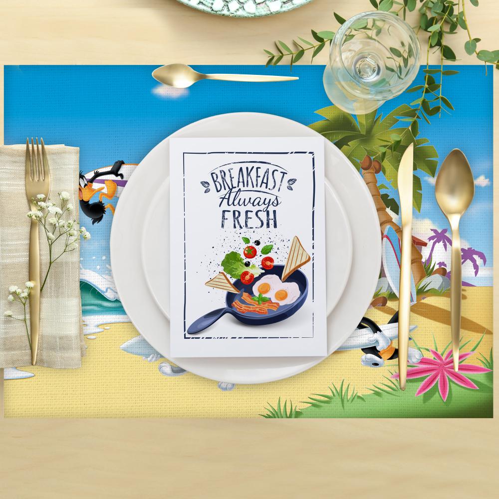 Beach Fun – американски сервиз с героите от Looney Tunes – комплект от 4 броя (35x50 см)